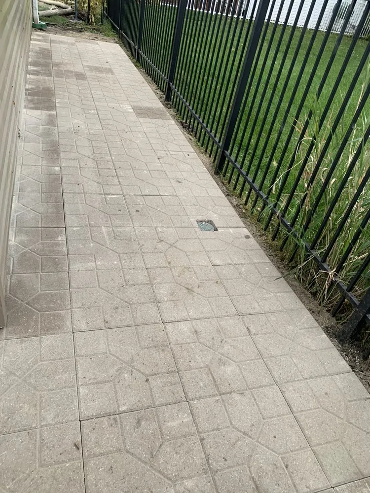 Top-rated yard maintenance for residential properties across Streamwood, IL - Figueroa Brick and Paving