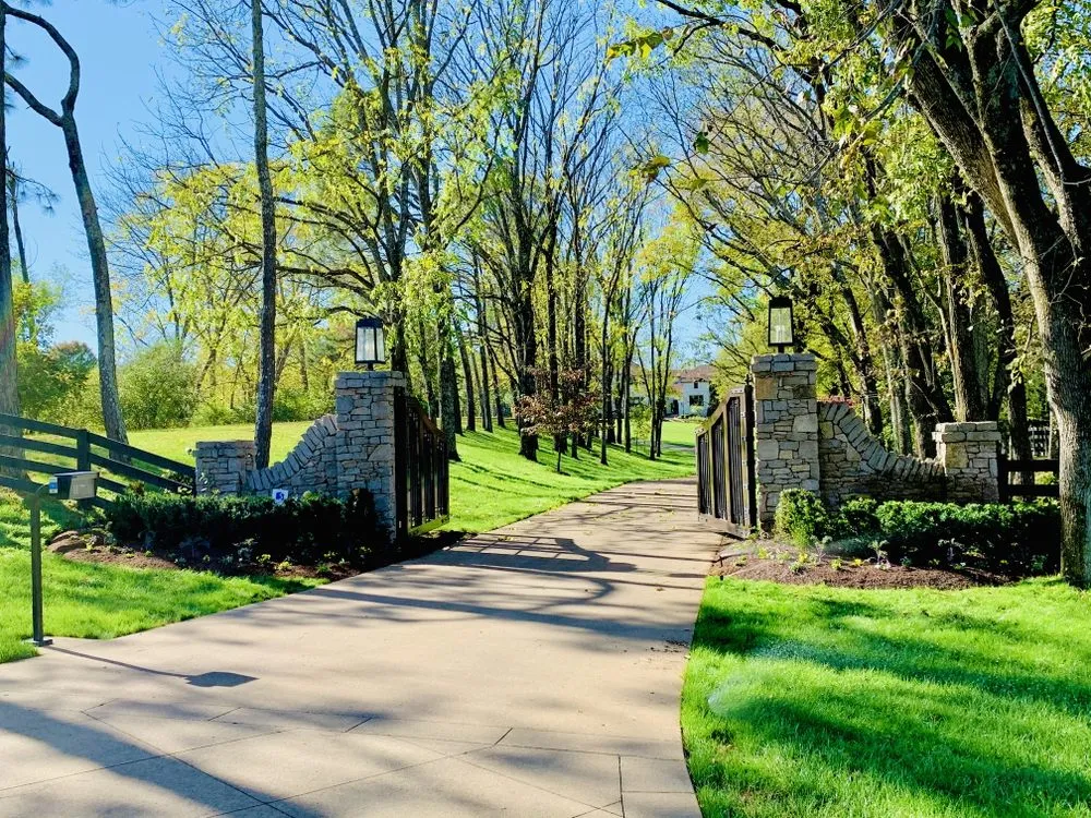 Local outdoor landscaping in Franklin, TN by Figueroa Landscape