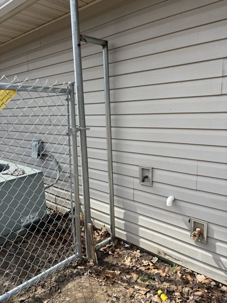 Professional yard cleanup service near you in Springdale, AR by Figueroa’s Fencing