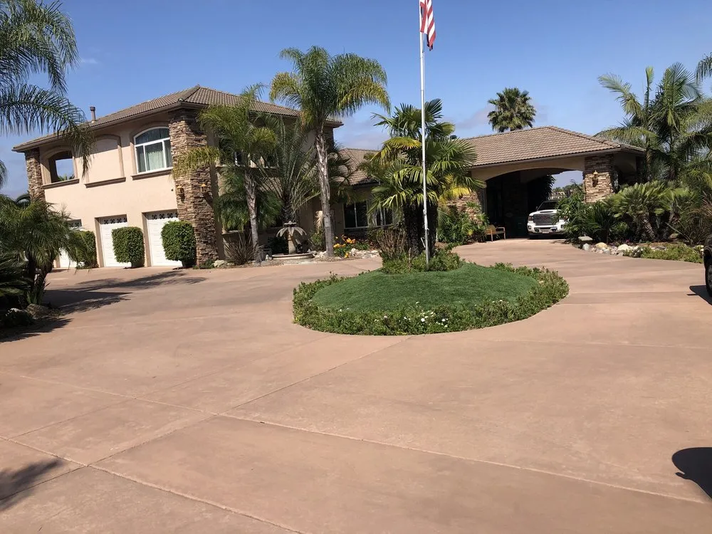 Professional landscaping services experts serving El Cajon, CA - Figueroa’s Lawn Care