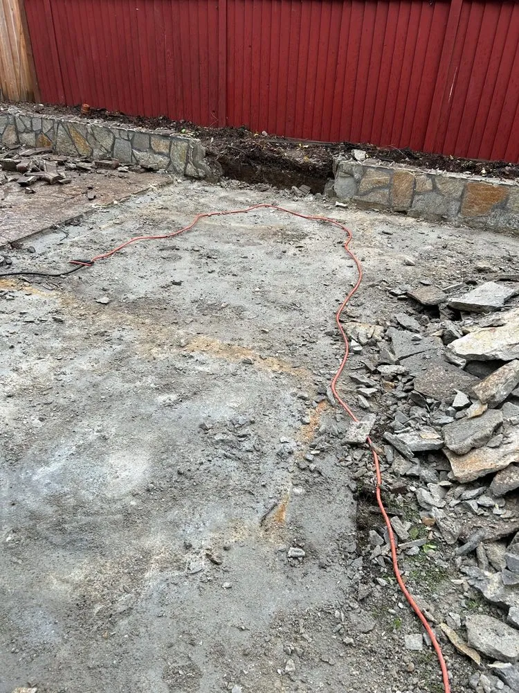 Top-rated yard cleanup service with custom design across Walnut Creek, CA - Filo's Landscaping