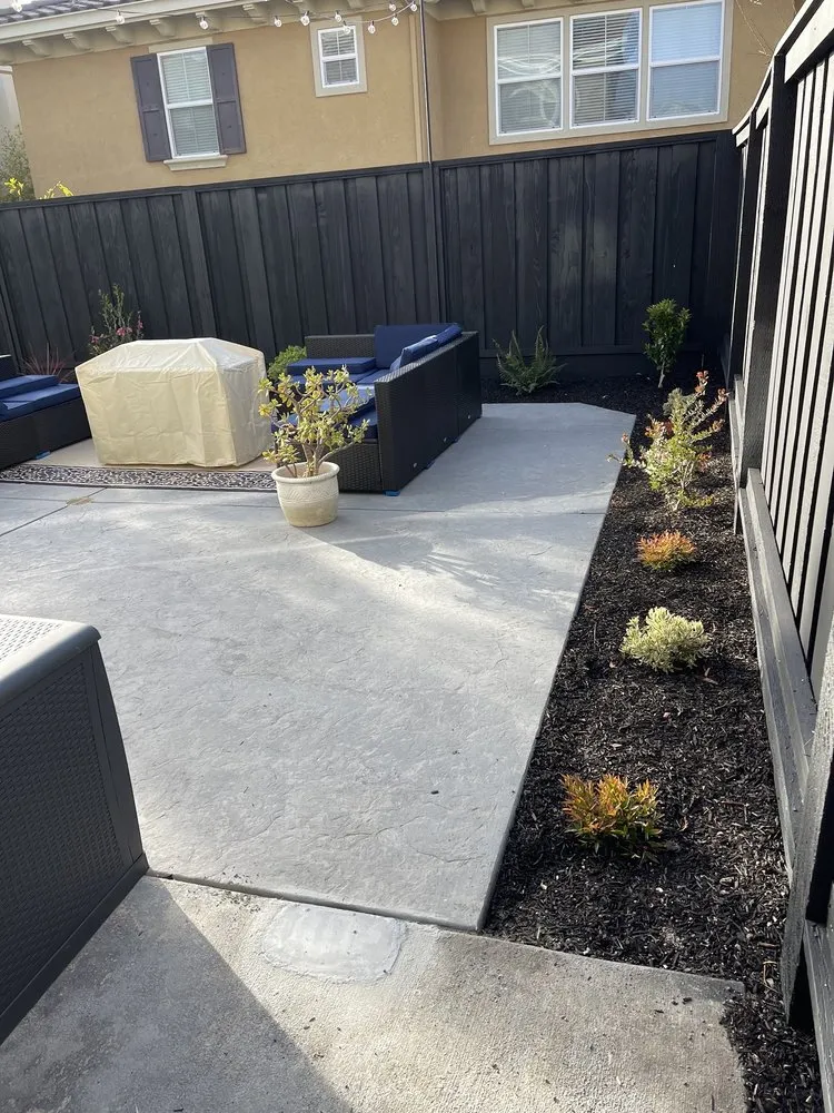 Expert yard maintenance in Walnut Creek, CA - Filo's Landscaping