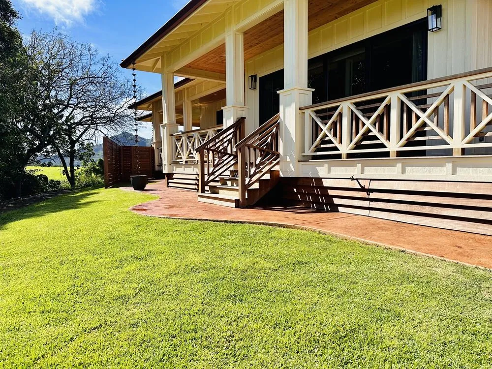 Expert yard cleanup service experts serving Kapaa, HI - Final Touch
