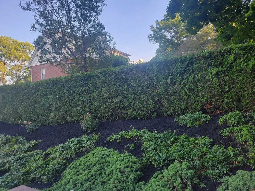 Custom yard maintenance in Monroe, NY - Final Touch Landscape and Construction