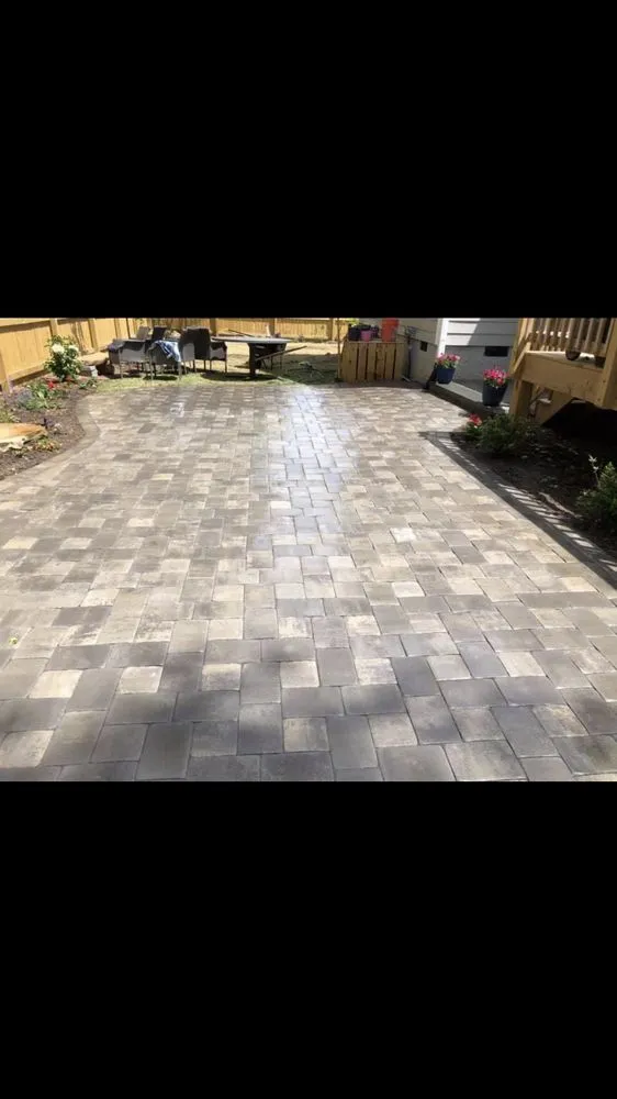 Top-rated yard cleanup service in Fayetteville, NC - Final Touch Landscaping