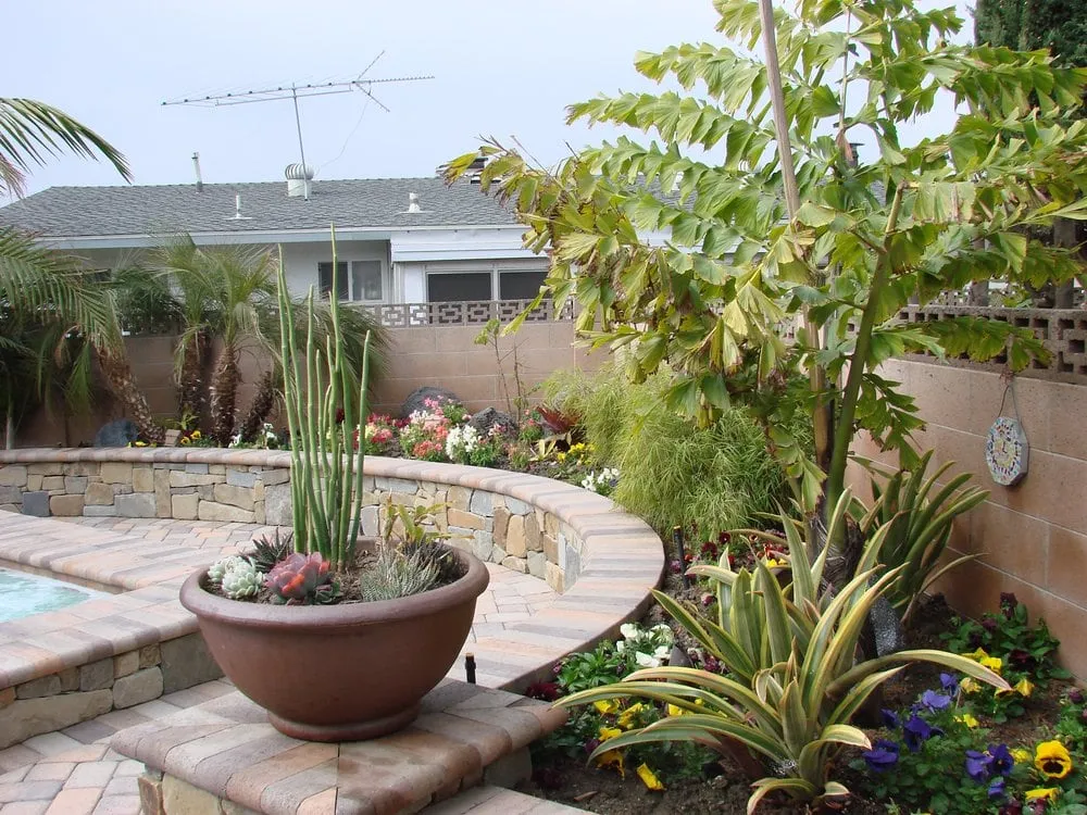 Expert outdoor landscaping experts serving Vista, CA - Final Touch Landscaping