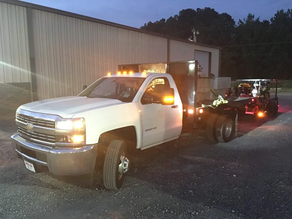 Expert yard maintenance in Stallings, NC - Final Touch Lawn Applications