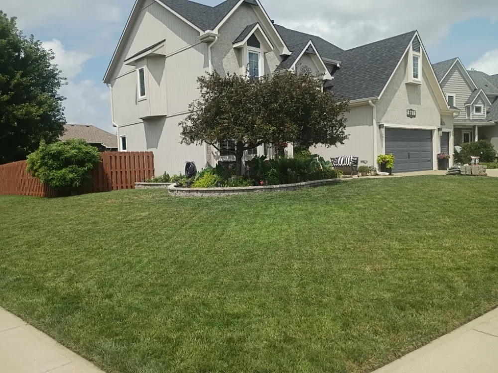 Trusted lawn mowing service in Hutchinson, KS - Finchs Landscaping