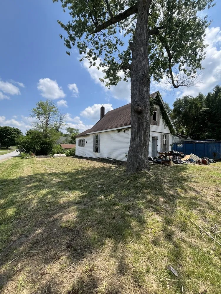 Trusted landscaping services with custom design across Attica, IN - Fine cut lawn care