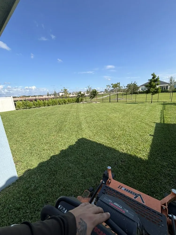 Expert outdoor landscaping near you in Royal Palm Beach, FL by Fine Cutz