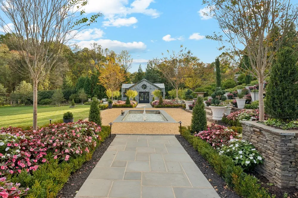 Affordable outdoor landscaping for homes across Sterling, VA - Fine Landscapes