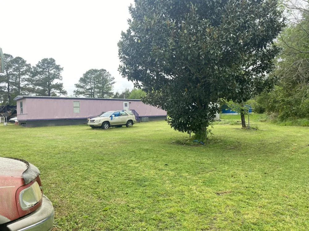 Local yard cleanup service for beautiful yards across Holly Hill, SC - Fine Lawn lawn Care