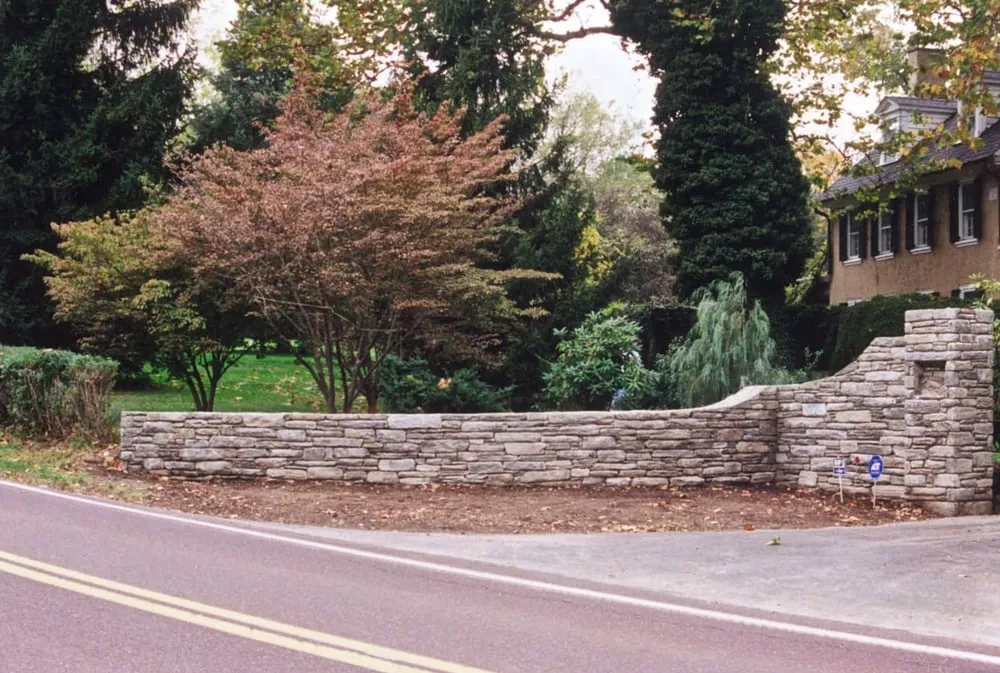 Custom garden landscaping experts serving Limerick, PA - Fine Lawns & Gardens