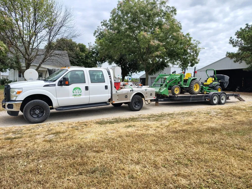 Local lawn mowing service experts serving New Baden, IL - Fine Line Lawn & Landscape