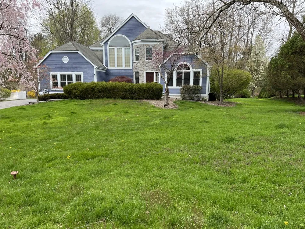 Expert lawn care service in Poughkeepsie, NY - Fine Lines Lawn Care