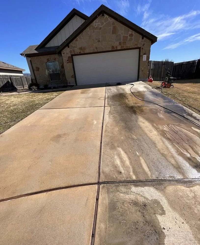 Affordable outdoor landscaping in Fishers, IN by Fine Touch Services