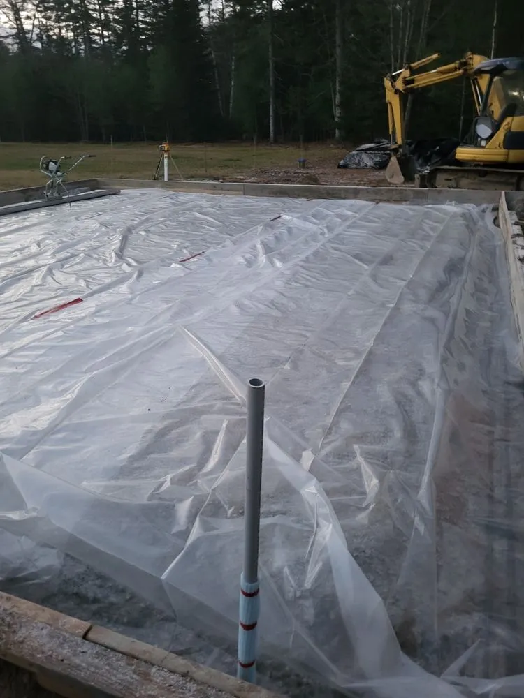 Top-rated lawn care service in Mechanic Falls, ME by Fineline Groundcare