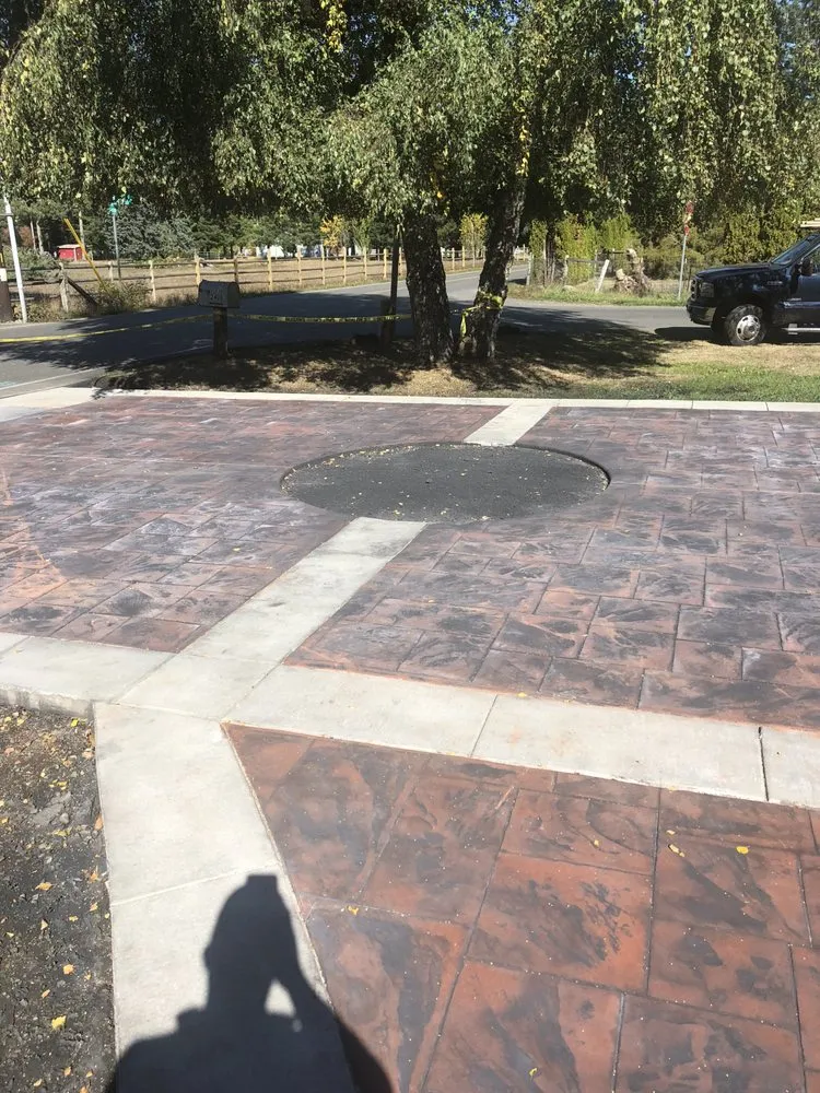 Local lawn mowing service in Vader, WA - Finepolo Construction & Restoration