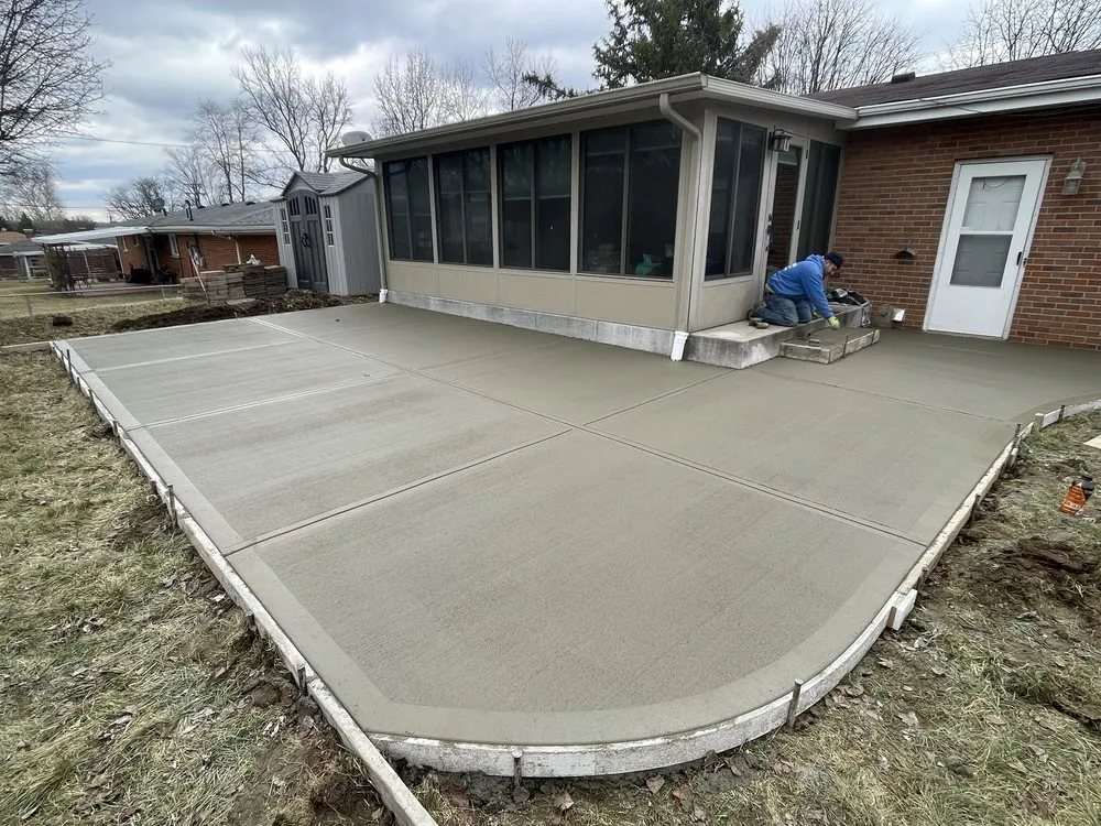 Custom residential landscaping in Loveland, OH by Finer Lawn and Landscaping