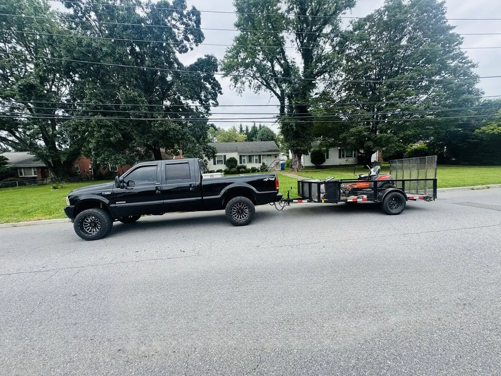 Trusted yard cleanup service experts serving Roanoke, VA - Fines Lawncare Services