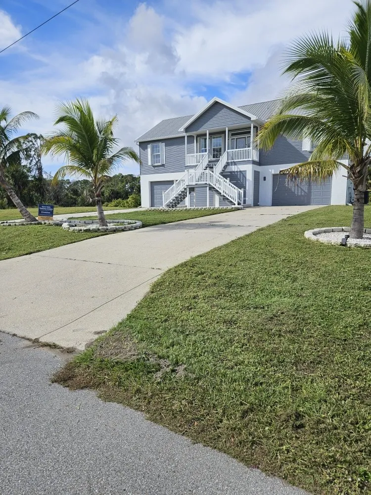 Professional outdoor landscaping experts serving Port Charlotte, FL - Finest Cuts LLC