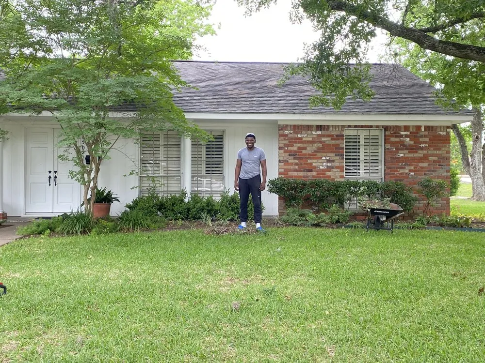 Local residential landscaping experts serving El Campo, TX - Finex Lawn Care