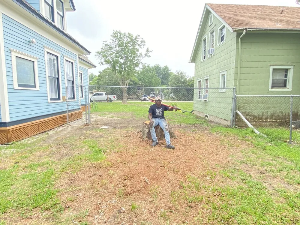 Reliable landscape design for homes in El Campo, TX by Finex Lawn Care