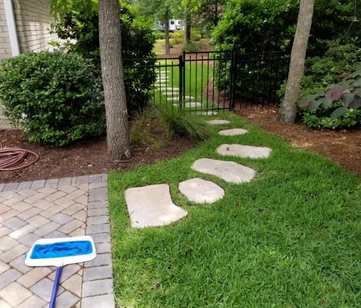 Local yard maintenance in Myrtle Beach, SC by Finish Cut Landscaping