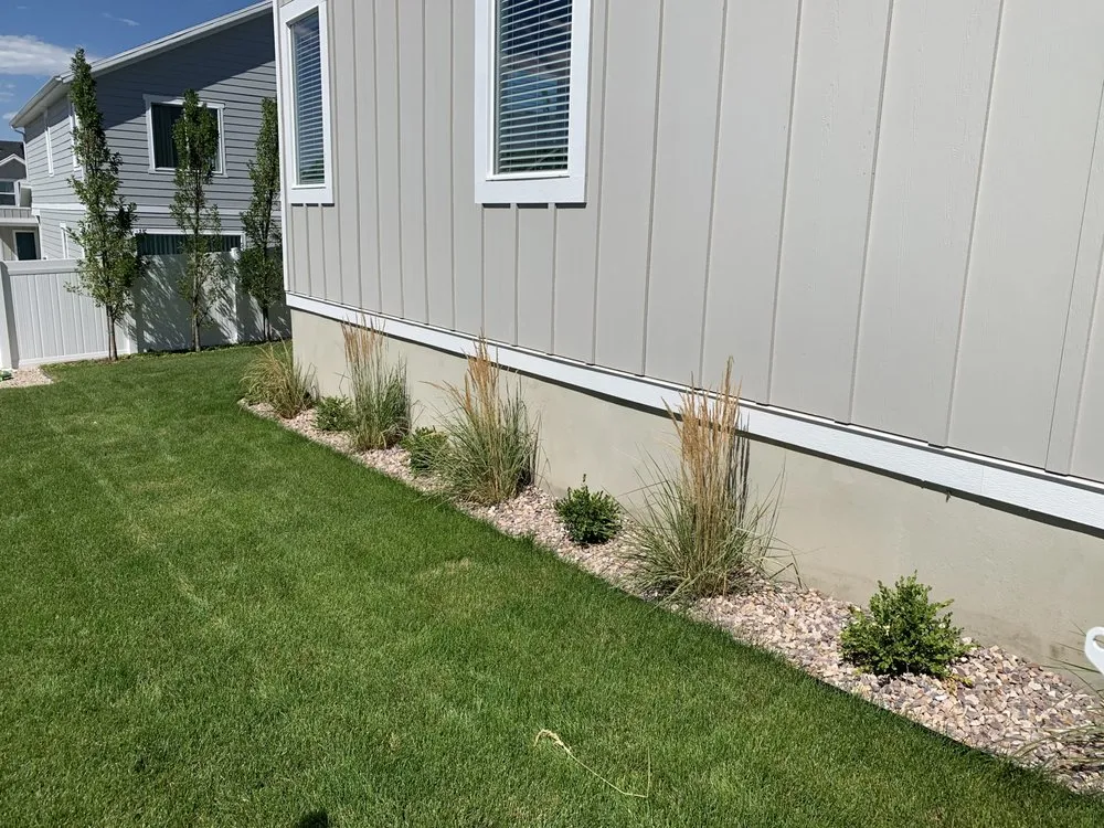 Affordable garden landscaping with custom design in Saratoga Springs, UT by Finish Line Sprinklers & Maintenance