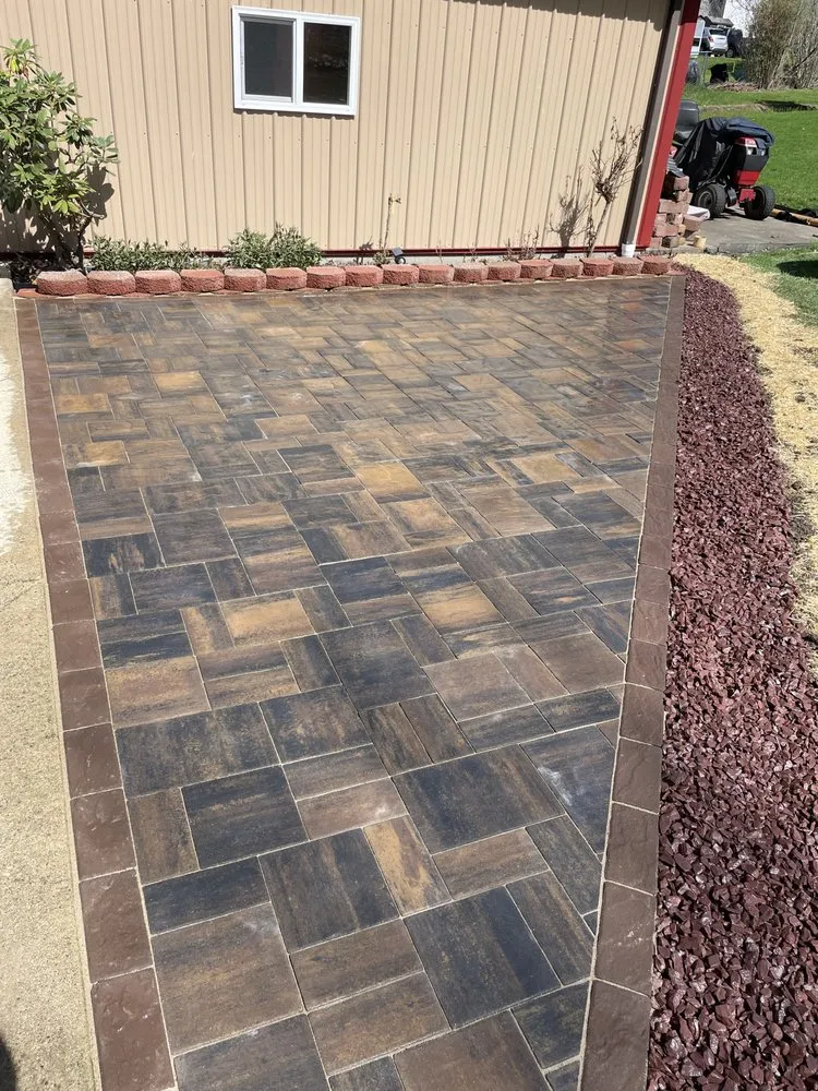 Professional garden landscaping for year-round maintenance across Fredonia, PA - Finley's Outdoor Features