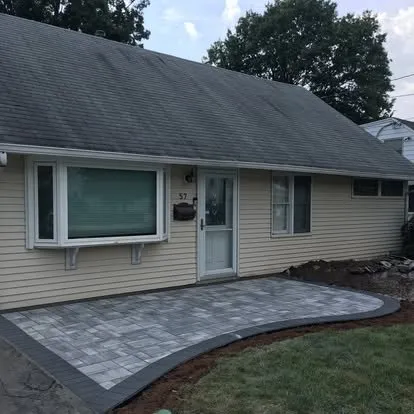 Top-rated yard maintenance in Port Charlotte, FL - Fiorello Landscaping