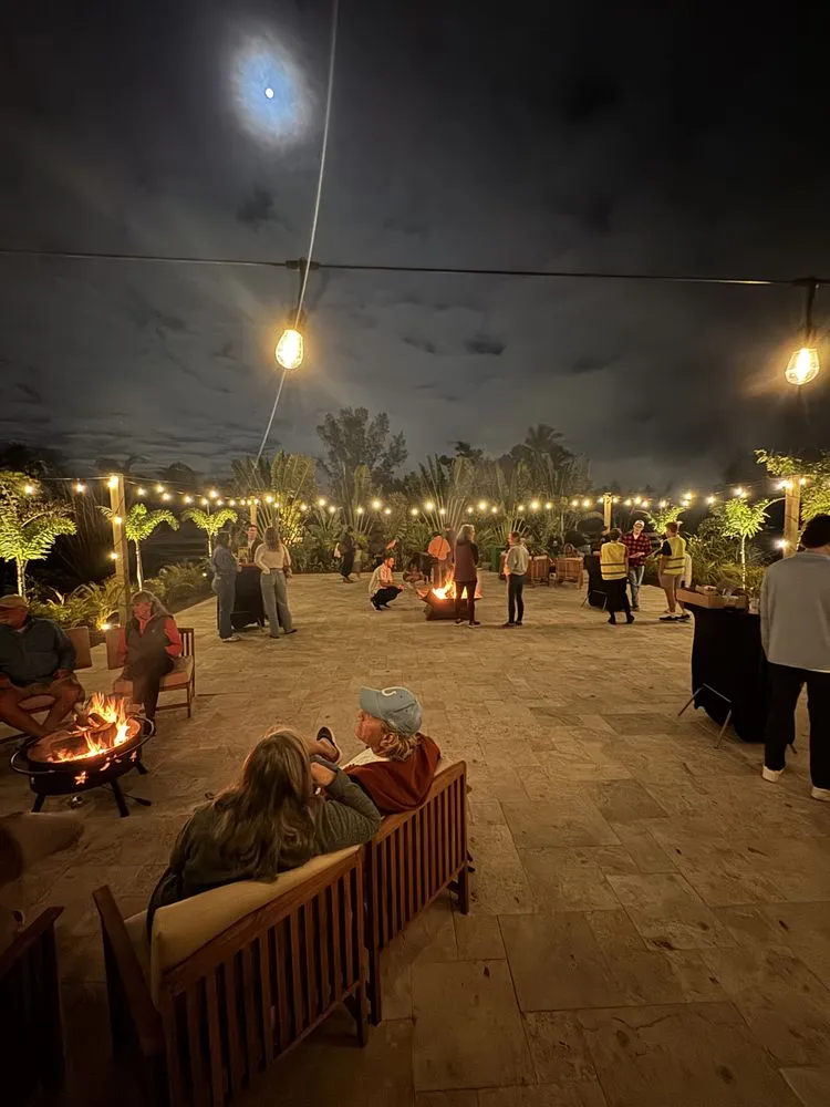 Local residential landscaping in Fort Myers, FL by Fiores