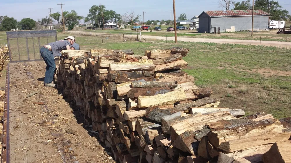 Top-rated yard cleanup service experts serving Wolfforth, TX - Fire and Ice Firewood