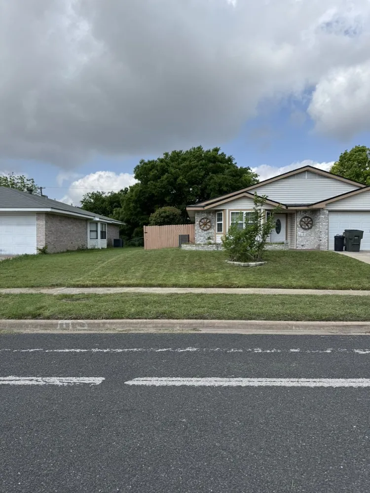 Trusted landscaping services in Harker Heights, TX - Fire Cutz Lawn Care