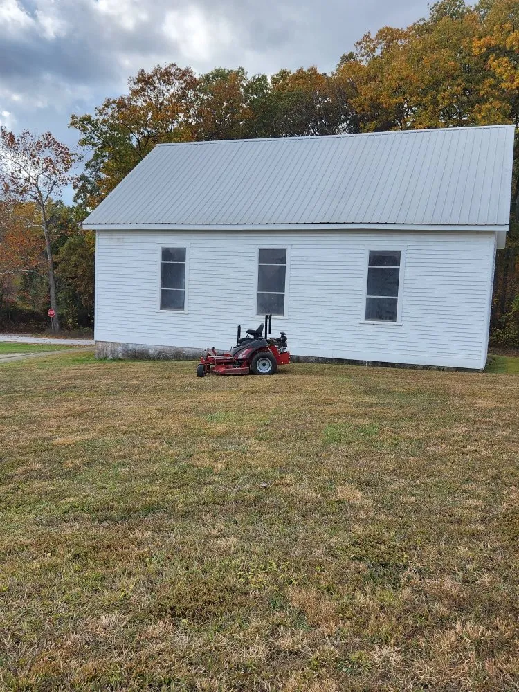 Expert yard cleanup service in Lexington, IN - Fire Family Lawncare