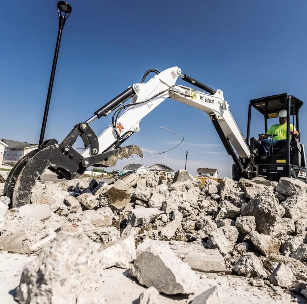 Reliable yard maintenance experts serving Hilltop Mall, CA - Firestone Pavers & Landscaping