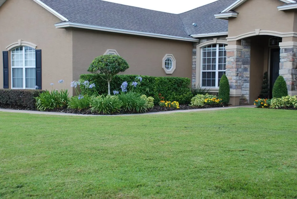 Expert outdoor landscaping for beautiful yards in Lakeland, FL by First Choice Lawn and Landscaping