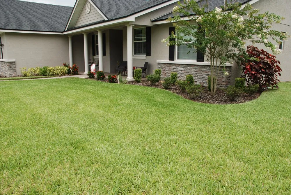 Local yard cleanup service in Lakeland, FL - First Choice Lawn and Landscaping