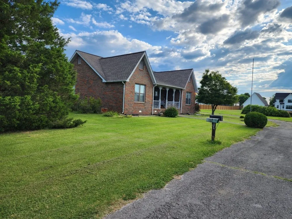 Reliable landscaping services experts serving Florence, AL - First Choice Lawn Care