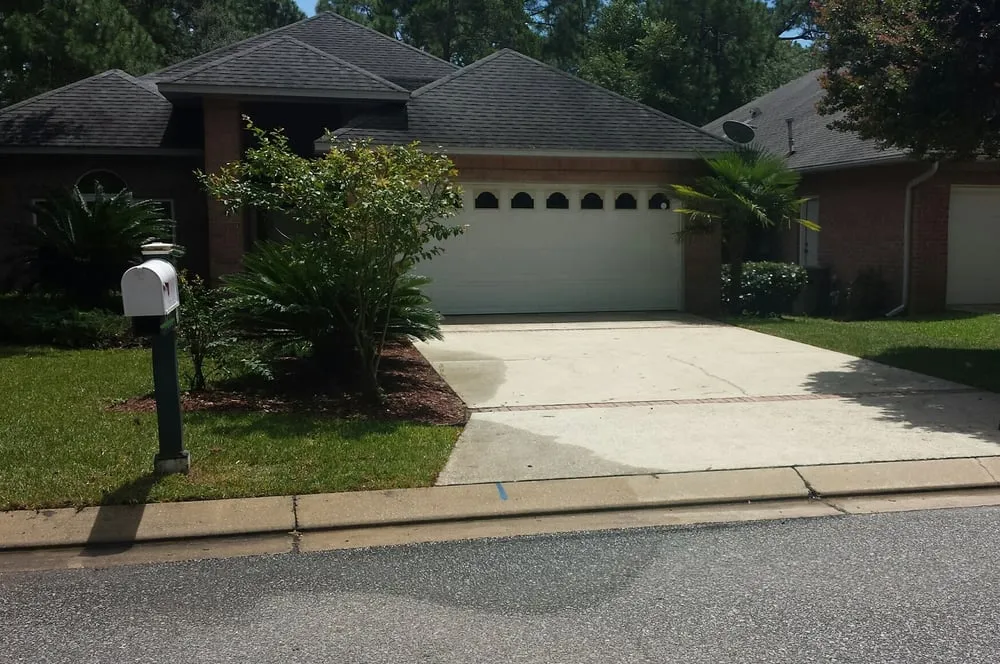 Affordable lawn mowing service in Pensacola, FL - First Choice Maintenance Services Lawn and Landscaping