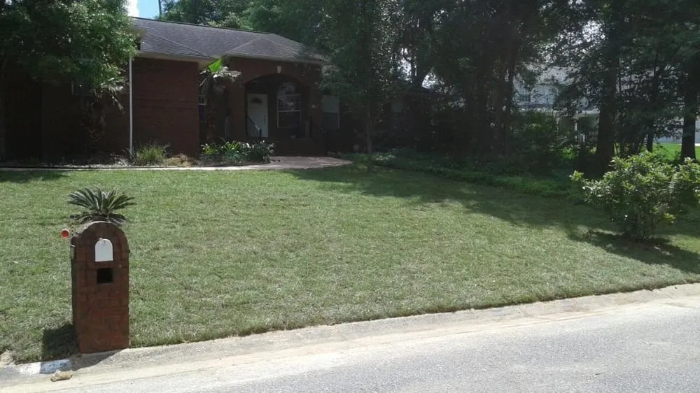 Top-rated lawn mowing service in Pensacola, FL - First Choice Maintenance Services Lawn and Landscaping