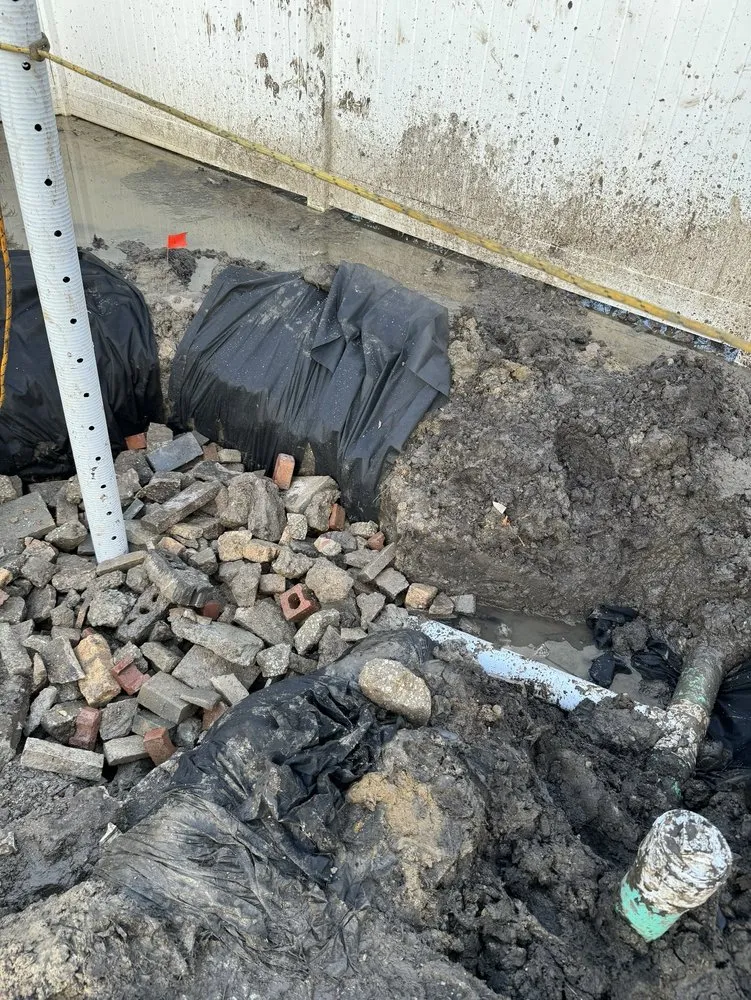 Professional garden landscaping in North Chicago, IL by First choice