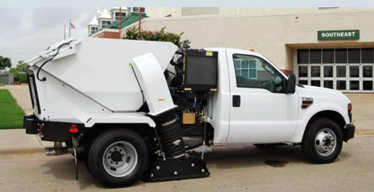 Expert outdoor landscaping experts serving Bakersfield, CA - First Choice Sweeping Services