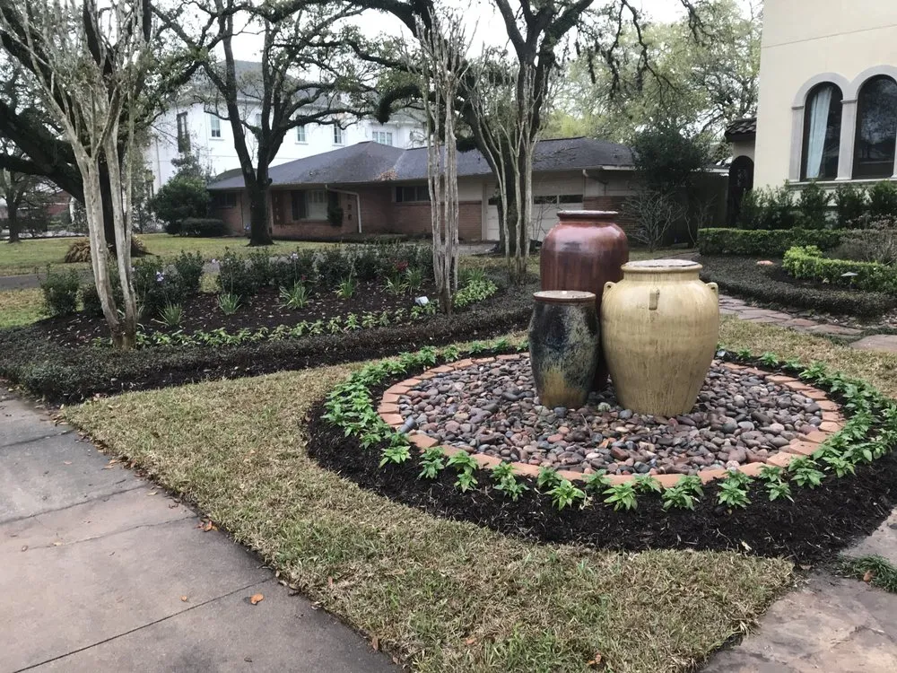 Trusted yard maintenance in Klein, TX - First Class Design Group