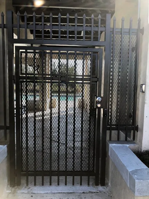 Trusted yard cleanup service in Sunrise, FL - First Class Fence & Rail