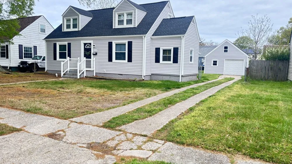 Professional lawn mowing service experts serving Chesapeake, VA - First Class Lawn Maintenance