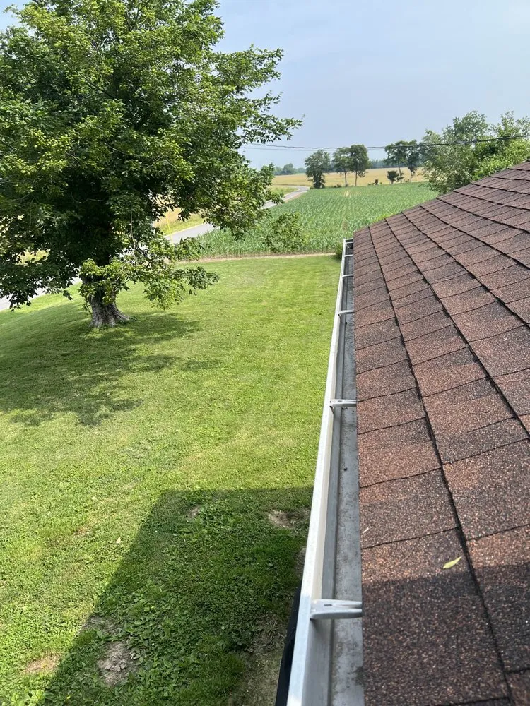 Affordable yard maintenance experts serving Hickman, KY - First Class Lawncare