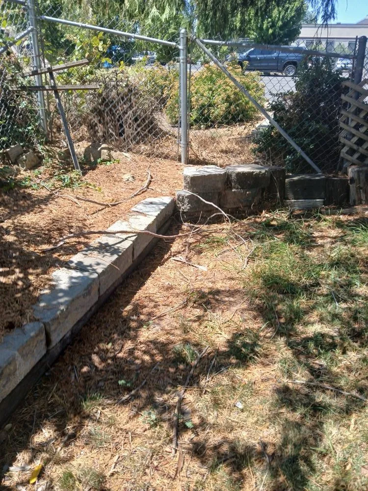 Top-rated yard maintenance in Grants Pass, OR by First Class Yards