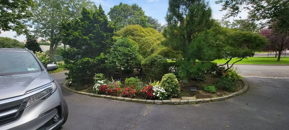 Trusted yard maintenance in Woodmere, NY by First in class landscape