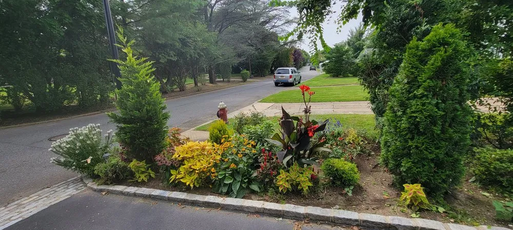Expert landscaping services in Woodmere, NY by First in class landscape